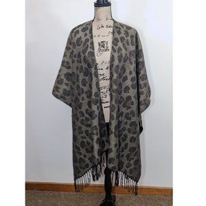 Woolrich Leopard Cozy Blanket Wrap Poncho Ruana One Size